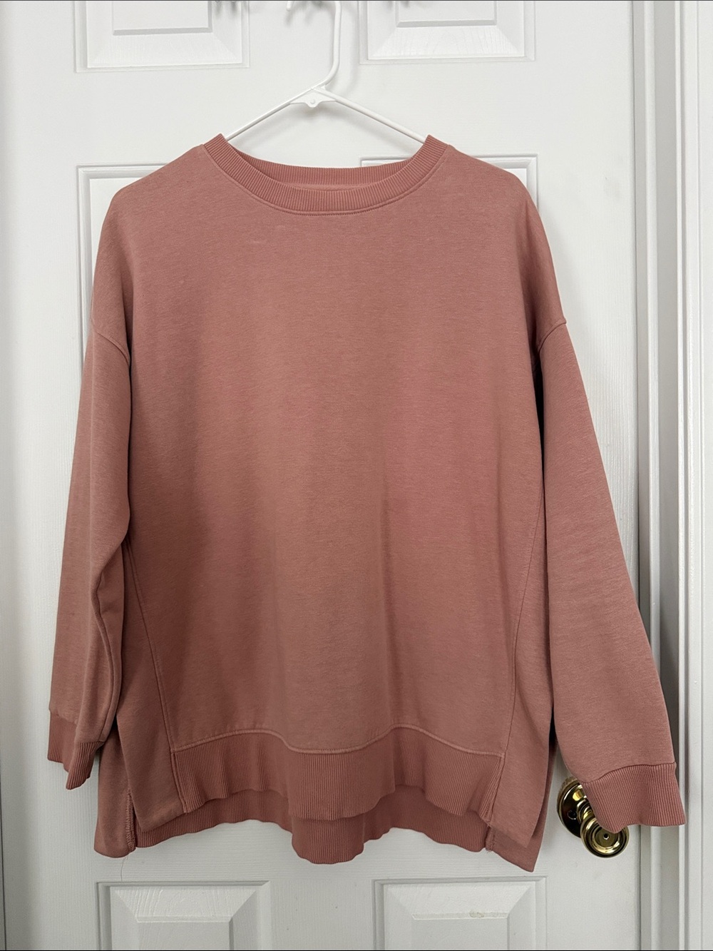 Lou & Grey Women’s Salmon Rose Pink Side Slit Tunic Crewneck Sweatshirt Size M